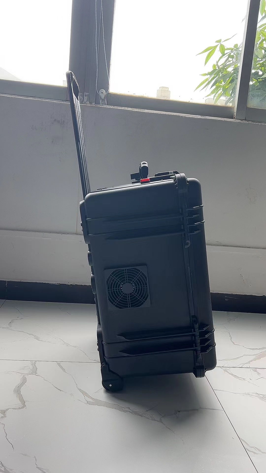 商都手拉箱型移动通信干扰器